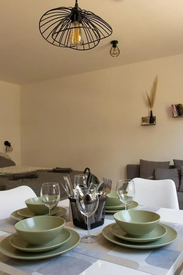 Modern - Neu - Gemutlich - Self Checkin - Zentral - Strassenbahn 38 Zum Ring Apartment Vienna