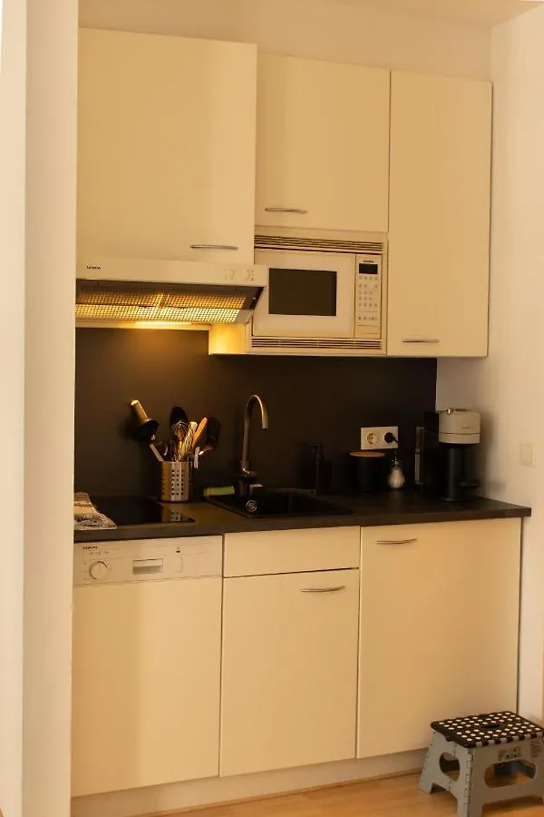 Modern - Neu - Gemutlich - Self Checkin - Zentral - Strassenbahn 38 Zum Ring Apartment Vienna Austria